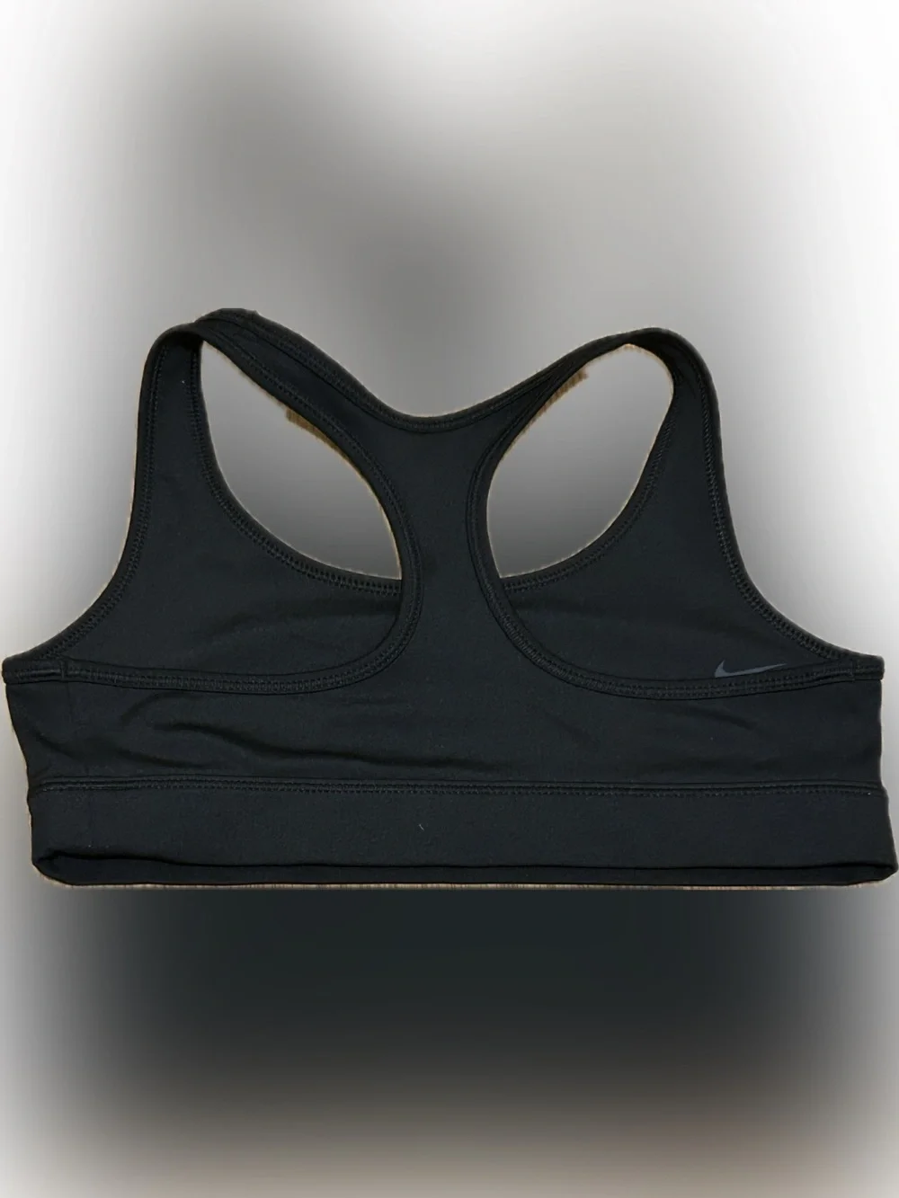 Girls Nike Big Kids' Sports Bra Medium (M)
